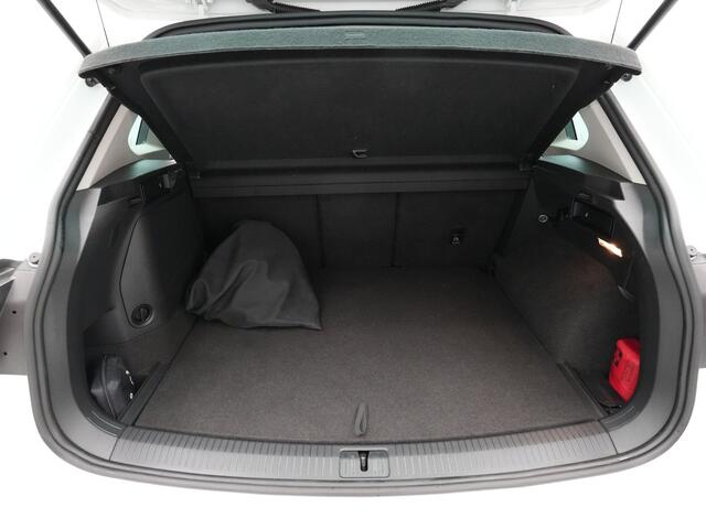 Volkswagen TIGUAN 1.4 TSI 245pk eHybrid Navigatie Pdc Side Assist Acc 259