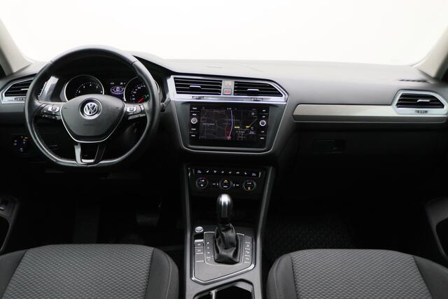 Volkswagen TIGUAN Allspace 1.5 TSI DSG Comfortline Business 7p. Climate, Camera, ACC, Apple Carplay, LED, Rijstrooksensor, PDC, 17''