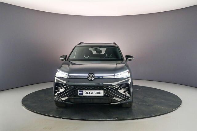 Volkswagen TIGUAN R-Line Edition 1.5 eTSI 150pk DSG Automaat Black Style, Adaptive cruise control, Elektrische achterklep, LED matrix koplampen, Navigatie, 360 camera, Parkeer assistent