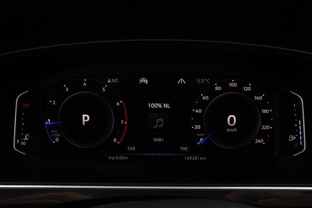Volkswagen TIGUAN Allspace 1.5 TSI 150 PK Automaat R-Line Highline Business, Panoramdak, Elekt. Trekhaak, Adap. Cruise Control, Leder