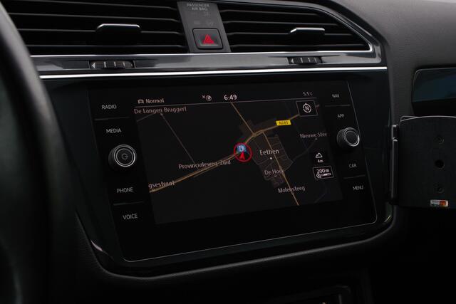 Volkswagen TIGUAN Allspace 1.5 TSI 150 PK Automaat R-Line Highline Business, Panoramdak, Elekt. Trekhaak, Adap. Cruise Control, Leder