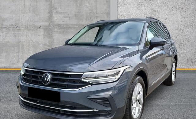 Volkswagen TIGUAN 2.0 TDI 150 PK DSG ACC Panoramadak Trekhaak Navi LED 18 Inch