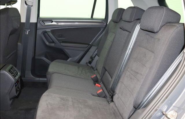 Volkswagen TIGUAN 2.0 TDI Elegance 150 PK DSG ACC Panoramadak Trekhaak LED Navi 18 Inch