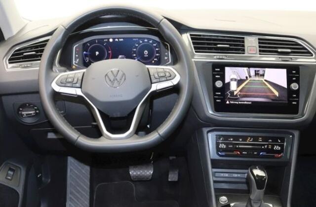 Volkswagen TIGUAN 2.0 TDI Elegance 150 PK DSG ACC Panoramadak Trekhaak LED Navi 18 Inch