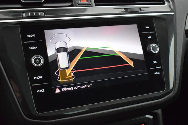 Volkswagen TIGUAN 1.5 TSI 150pk DSG Elegance Keyless Camera Virtual Cockpit Navigatie