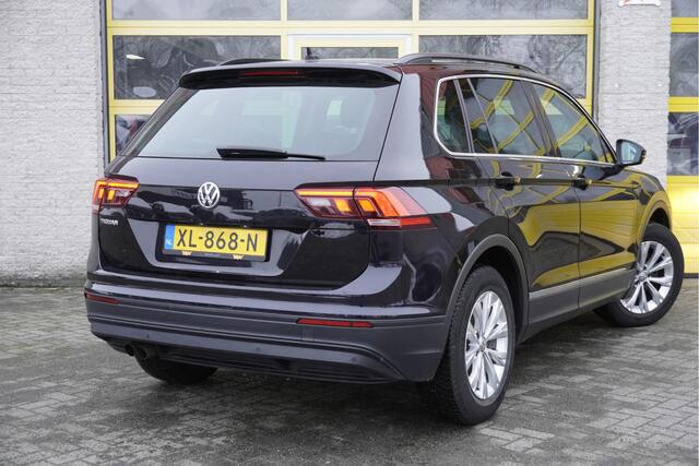 Volkswagen TIGUAN 1.5 TSI 131PK! Comfortline BJ2019 Lmv 17" | Led | Pdc | Climate control | Cruise control | Extra getint glas