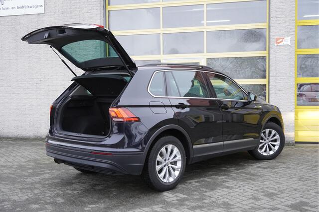 Volkswagen TIGUAN 1.5 TSI 131PK! Comfortline BJ2019 Lmv 17" | Led | Pdc | Climate control | Cruise control | Extra getint glas