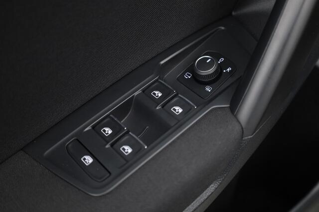 Volkswagen TIGUAN Allspace 1.5 TSI Life Business 7p. DSG | Navi | Camera | Adapt. Cruise | Elek. Trekhaak | Stoel- Stuurverw.