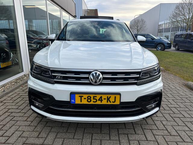 Volkswagen TIGUAN 2.0 TSI 4Motion Highline 221 PK |