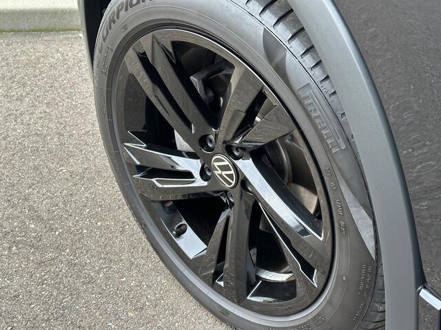 Volkswagen TIGUAN Allspace 1.5 TSI 150pk DSG R-Line | Black line | Trekhaak | Keyless | Camera | Rijklaar incl. 1 jaar Bovag garantie