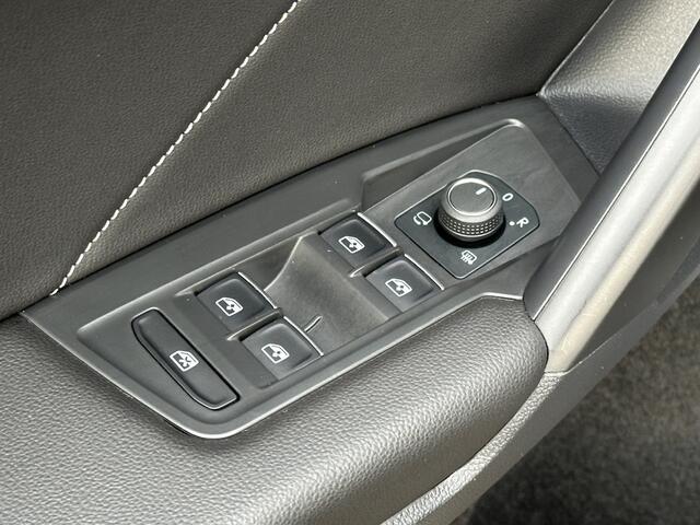 Volkswagen TIGUAN Allspace 1.5 TSI 150pk DSG R-Line | Black line | Trekhaak | Keyless | Camera | Rijklaar incl. 1 jaar Bovag garantie