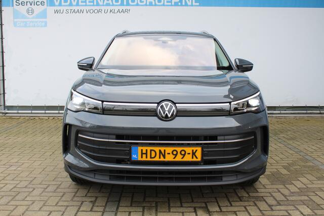 Volkswagen TIGUAN 1.5 eHybrid Life Edition 204 PK | Direct leverbaar!! | Elektrische kofferklep | Achteruitrijcamera | Stoel/stuurverwarming | Stoelverwarming achterbank | Apple CarPlay/Android Auto | Parkeersensoren V+A | Adaptive cruise controle | Digital cockpit | Keyl