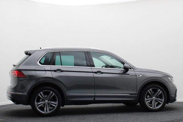 Volkswagen TIGUAN 1.4 TSI R-Line Navigatie, Apple CarPlay, Cruise, Climate, 19"