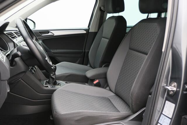 Volkswagen TIGUAN 1.4 TSI R-Line Navigatie, Apple CarPlay, Cruise, Climate, 19"