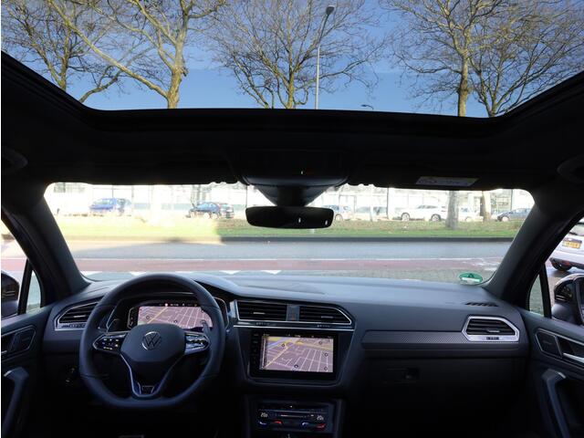 Volkswagen TIGUAN R 4Motion Panodak | Akrapovic | H&K | Leer | 360°Camera | Keyless | IQ Light |