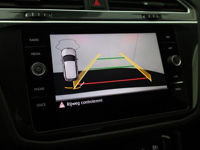 Volkswagen TIGUAN 1.5TSI/150PK ACT Highline executive DSG · Navigatie · Parkeersensoren + camera · Stuurverwarming