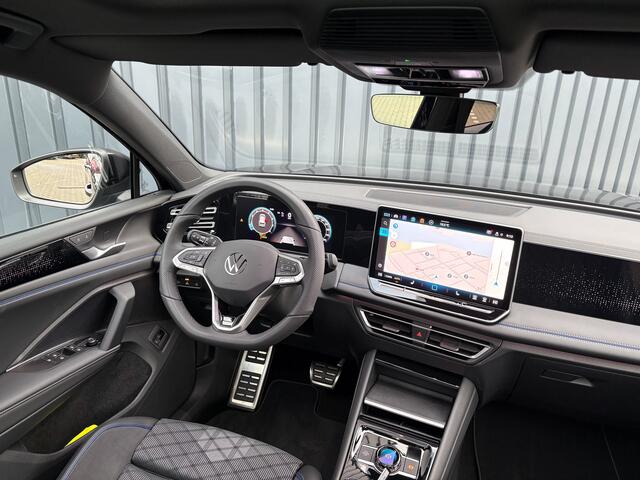 Volkswagen TIGUAN 1.5 eTSI R-Line Edition | Panodak | Trekhaak Elk. wegkl. | Prijs Rijklaar!!