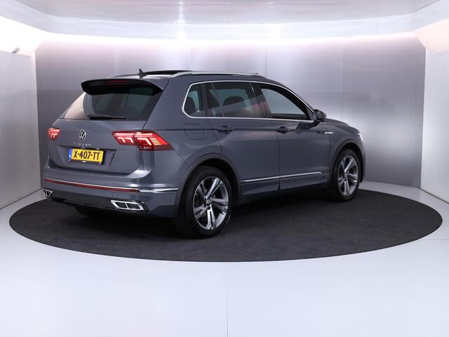 Volkswagen TIGUAN 1.5 TSI R-Line Business 150 pk Automaat (DSG) | Verlengde garantie | Navigatie | Panoramadak | Trekhaak uitklapbaar | Parkeersensoren (Park assist) | Achteruitrijcamera | Stoelverwarming |