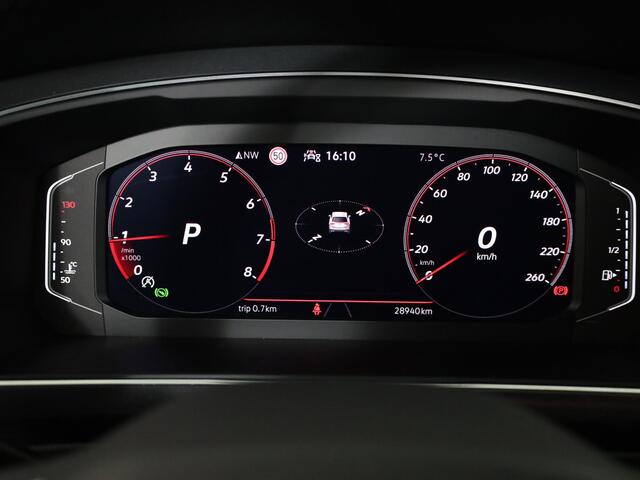 Volkswagen TIGUAN 1.5 TSI R-Line Business 150 pk Automaat (DSG) | Verlengde garantie | Navigatie | Panoramadak | Trekhaak uitklapbaar | Parkeersensoren (Park assist) | Achteruitrijcamera | Stoelverwarming |