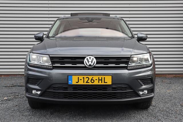 Volkswagen TIGUAN 1.5 TSI Comfortline Business Pano / Trekhaak / Massage Stoel / Stoelverwarming / LED / Camera /