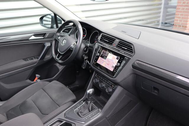 Volkswagen TIGUAN 1.5 TSI Comfortline Business Pano / Trekhaak / Massage Stoel / Stoelverwarming / LED / Camera /