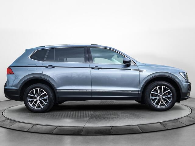 Volkswagen TIGUAN Allspace 1.5 TSI Comfortline Business 7p. (150 PK) 1e-Eig, & Dealer-Onderh., BOVAG-Garantie, Leder, Navigatie/Apple-Carplay/Android-Auto, Trekhaak, Alarm-Klasse3, Adaptive-Cruisecontrol, Keyless-Entry/Start, Elek-achterklep, Parkeersensoren-V+A, Privacy-G