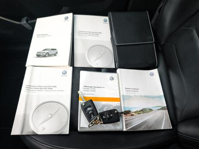 Volkswagen TIGUAN Allspace 1.5 TSI Comfortline Business 7p. (150 PK) 1e-Eig, & Dealer-Onderh., BOVAG-Garantie, Leder, Navigatie/Apple-Carplay/Android-Auto, Trekhaak, Alarm-Klasse3, Adaptive-Cruisecontrol, Keyless-Entry/Start, Elek-achterklep, Parkeersensoren-V+A, Privacy-G