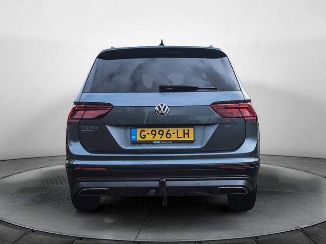 Volkswagen TIGUAN Allspace 1.5 TSI Comfortline Business 7p. (150 PK) 1e-Eig, & Dealer-Onderh., BOVAG-Garantie, Leder, Navigatie/Apple-Carplay/Android-Auto, Trekhaak, Alarm-Klasse3, Adaptive-Cruisecontrol, Keyless-Entry/Start, Elek-achterklep, Parkeersensoren-V+A, Privacy-G