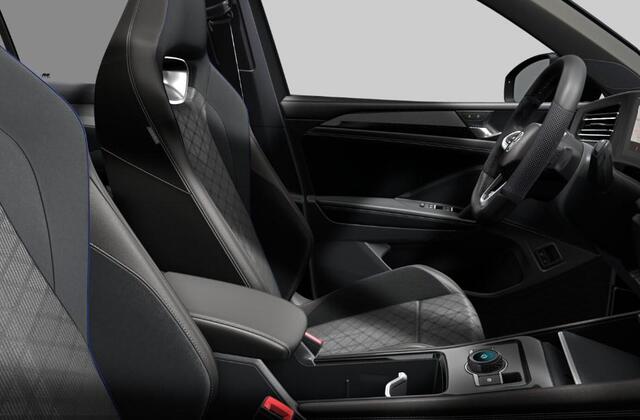 Volkswagen TIGUAN 1.5 eHybrid R-Line Edition | Black style | Trekhaak | Camera | Panoramadak |