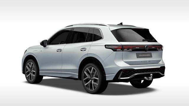 Volkswagen TIGUAN 1.5 eHybrid R-Line Edition 272pk Trekhaak | Panorama | Stoelverwarming | 20 inch | Keyless
