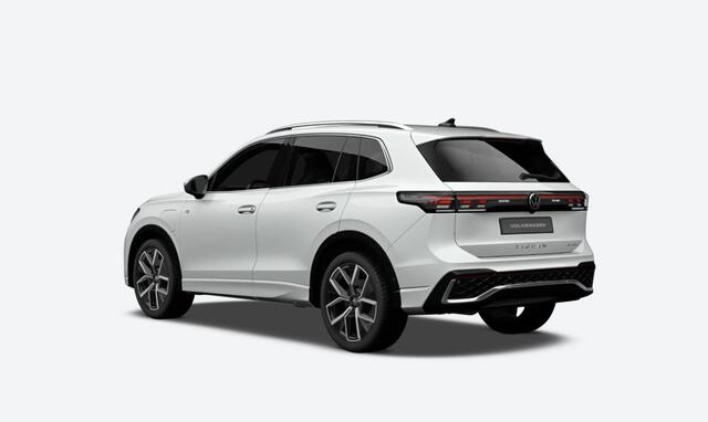 Volkswagen TIGUAN 1.5 eHybrid 204 PK R-Line Edition | Trekhaak | Panoramadak | Stuur & Stoelverwarming |