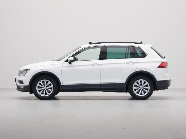 Volkswagen TIGUAN 1.5 TSI 130pk Comfortline Navigatie Panorama Stoelverwarming Acc 340