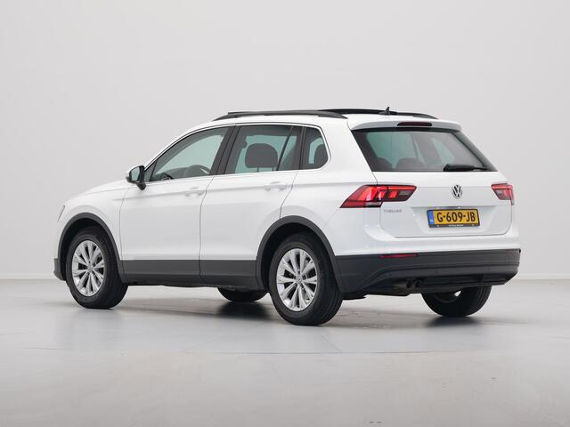 Volkswagen TIGUAN 1.5 TSI 130pk Comfortline Navigatie Panorama Stoelverwarming Acc 340