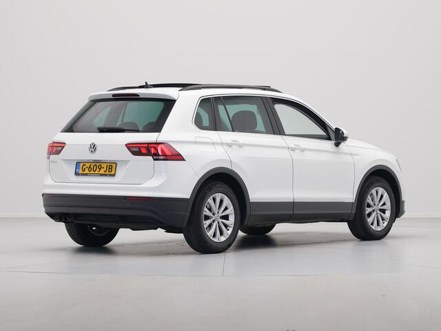 Volkswagen TIGUAN 1.5 TSI 130pk Comfortline Navigatie Panorama Stoelverwarming Acc 340