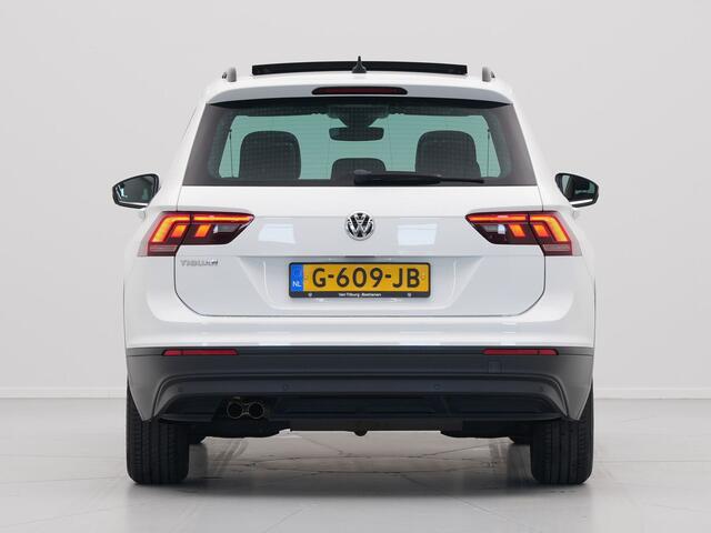 Volkswagen TIGUAN 1.5 TSI 130pk Comfortline Navigatie Panorama Stoelverwarming Acc 340