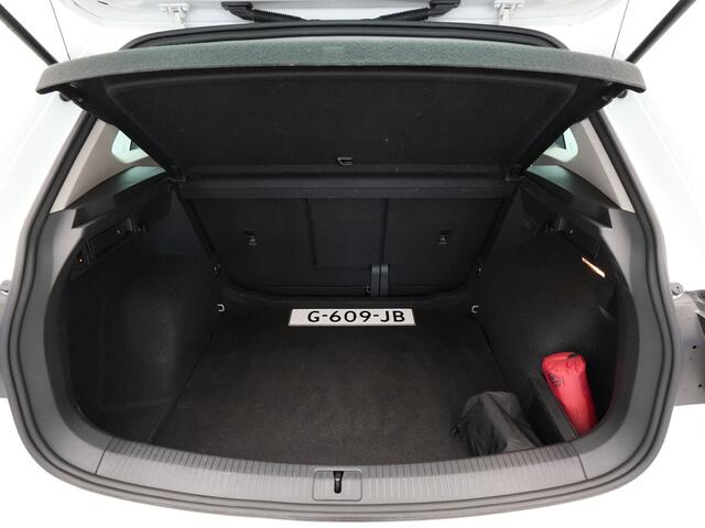 Volkswagen TIGUAN 1.5 TSI 130pk Comfortline Navigatie Panorama Stoelverwarming Acc 340