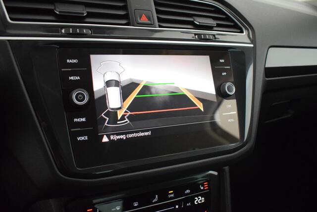 Volkswagen TIGUAN 1.5 TSI 150pk DSG Elegance Keyless Camera Stoelverwarming Virtual Cockpit Navigatie