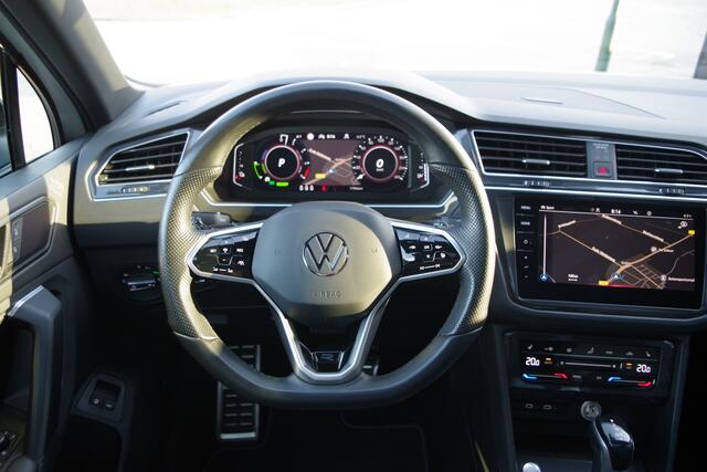 Volkswagen TIGUAN 1.4 TSI 245 PK eHybrid R-Line BNS+ PHEV, Trekhaak, Panoramadak, Blac-Pack, Navi Prof, Head-Up, 20" LM