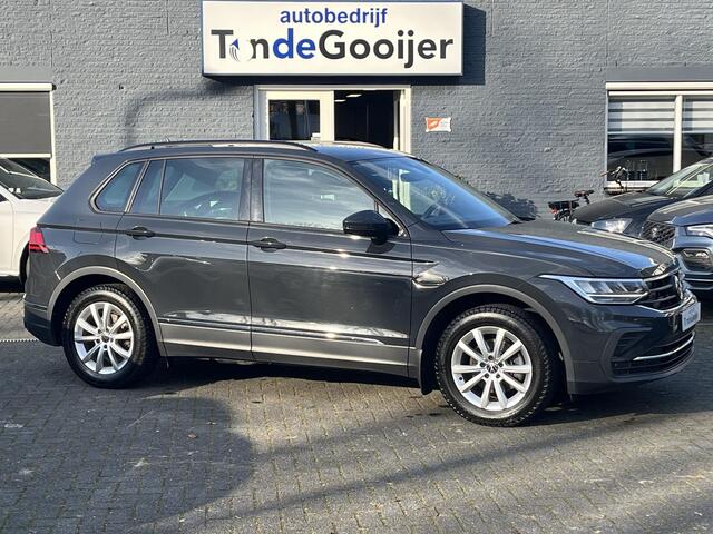 Volkswagen TIGUAN 1.5 TSi DSG ACT Life Business | CAMERA | EL. TREKHAAK | STOEL/STUURVERW. | STANDKACHEL |