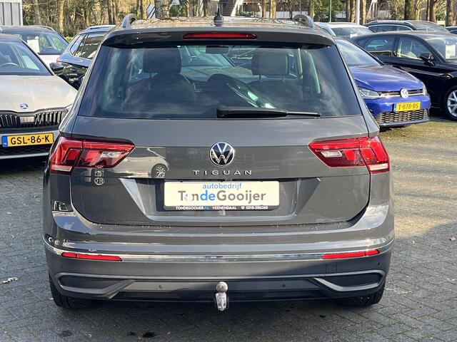 Volkswagen TIGUAN 1.5 TSi DSG ACT Life Business | CAMERA | EL. TREKHAAK | STOEL/STUURVERW. | STANDKACHEL |