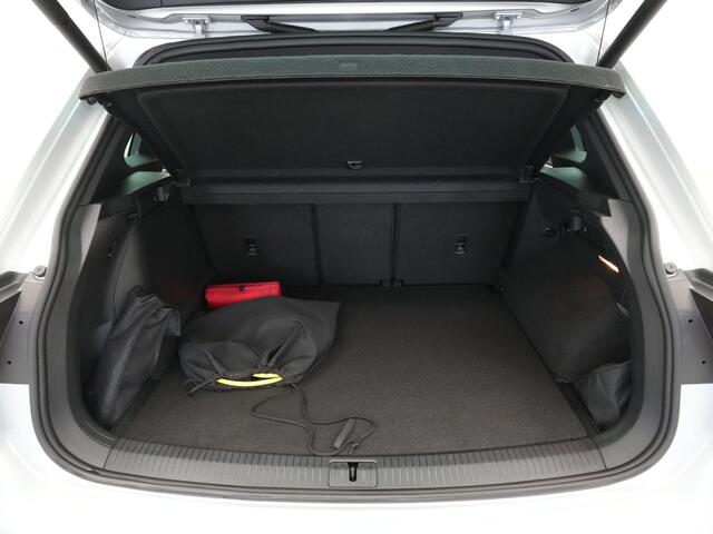 Volkswagen TIGUAN 1.4 TSI eHybrid DSG 245pk R-Line Business+ Panorama Navigatie Camera Stoelverwarming