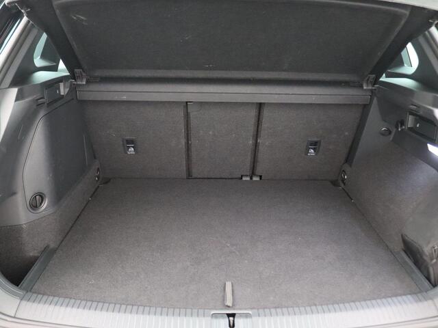 Volkswagen TIGUAN 1.4 TSI eHybrid R-Line Business 245PK DSG matrix led, schuif-kanteldak, 360gr. camera, adaptive cruise, side assist, stuur-stoelverwarming, elek. bedienbare achterklep, 19" lichtmetaal