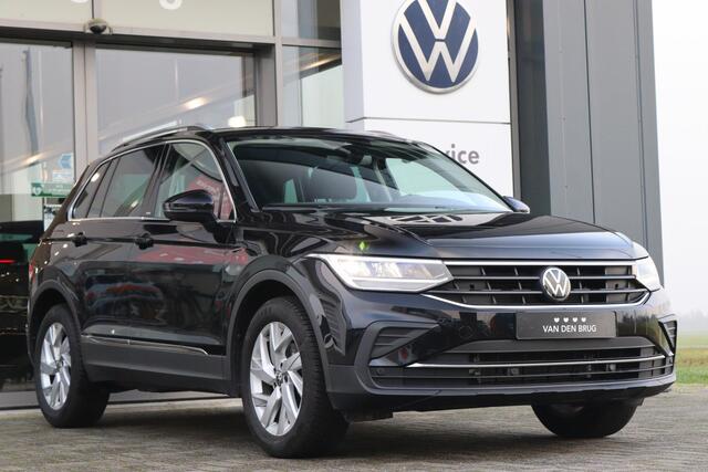 Volkswagen TIGUAN 1.5 TSI 150 pk Move | Navigatie | Camera | Climatronic | LED | Stoel + Stuur verwarming | Elektrische Klep | | Fabrieksgarantie tot 23-01-2026 of 100.000km |