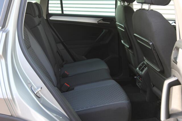 Volkswagen TIGUAN 1.4 TSI Comfortline Business I NAVI I CLIMA I DAB I CARPLAY I PDC I ACC