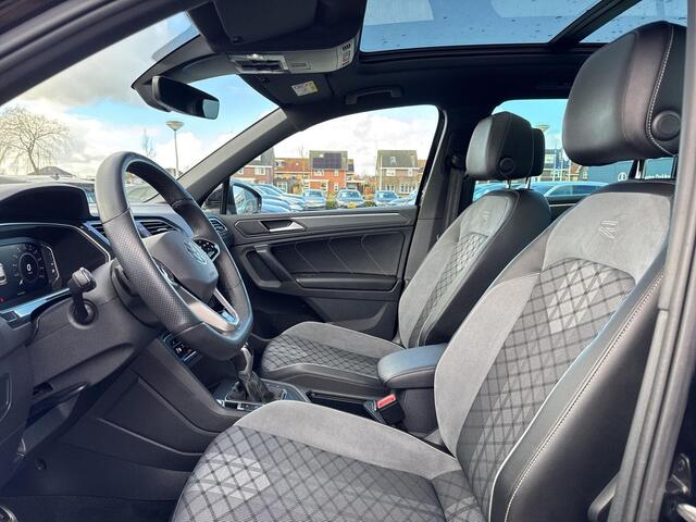 Volkswagen TIGUAN 1.4 TSI eHybrid R-Line Business+ | Trekhaak | Pano Dak | A-Camera | IQ Light | PHEV |