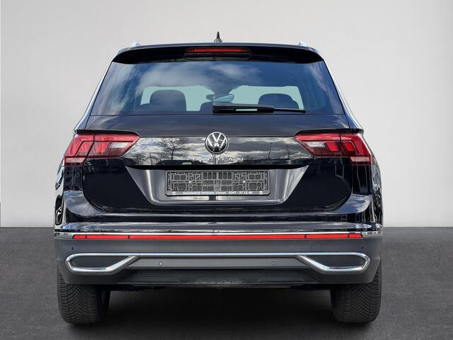Volkswagen TIGUAN 1.5 TSI Elegance | Automaat | ACC | Carplay | Navi | Parkeersensor voor/achter | Winter-Pakket | LM velgen | ( Vestiging - Vianen )