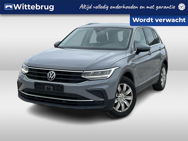 Volkswagen TIGUAN 1.5 TSI Life Business / NAVI / APP.Connect / 17"LMV