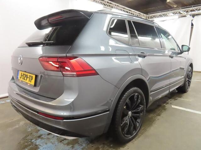 Volkswagen TIGUAN 1.5 TSI HL Bus R 7p. | 3X R-line | Dynn | Pano | Camera | Trekha
