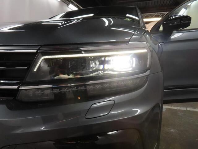 Volkswagen TIGUAN 1.5 TSI HL Bus R 7p. | 3X R-line | Dynn | Pano | Camera | Trekha