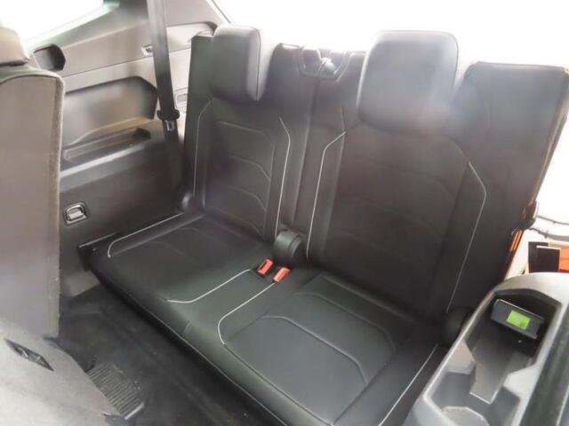 Volkswagen TIGUAN 1.5 TSI HL Bus R 7p. | 3X R-line | Dynn | Pano | Camera | Trekha